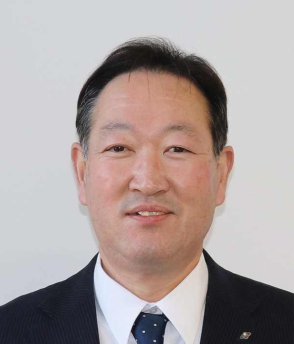 齋藤平氏