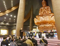 沖縄・平和祈念堂での追悼法要