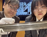 鬼切丸髭切の刃文や傷を再現した木製漆塗太刀