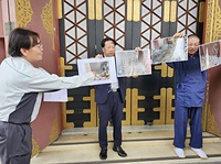 池上本門寺の大堂で行われた改修工事の説明